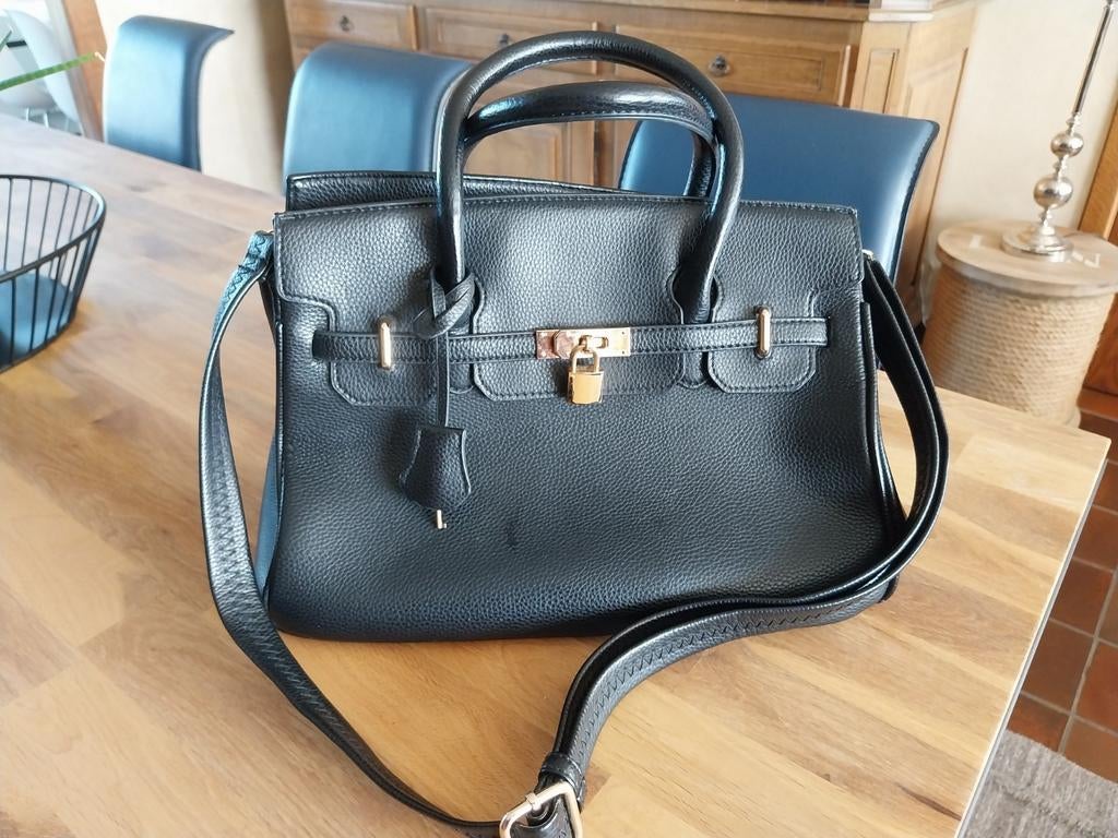 Sac en cuir véritable, Bijoux, Sacs & Beauté, Sacs | Sacs de voyage & Petits Sacs de voyage, Comme neuf, Noir