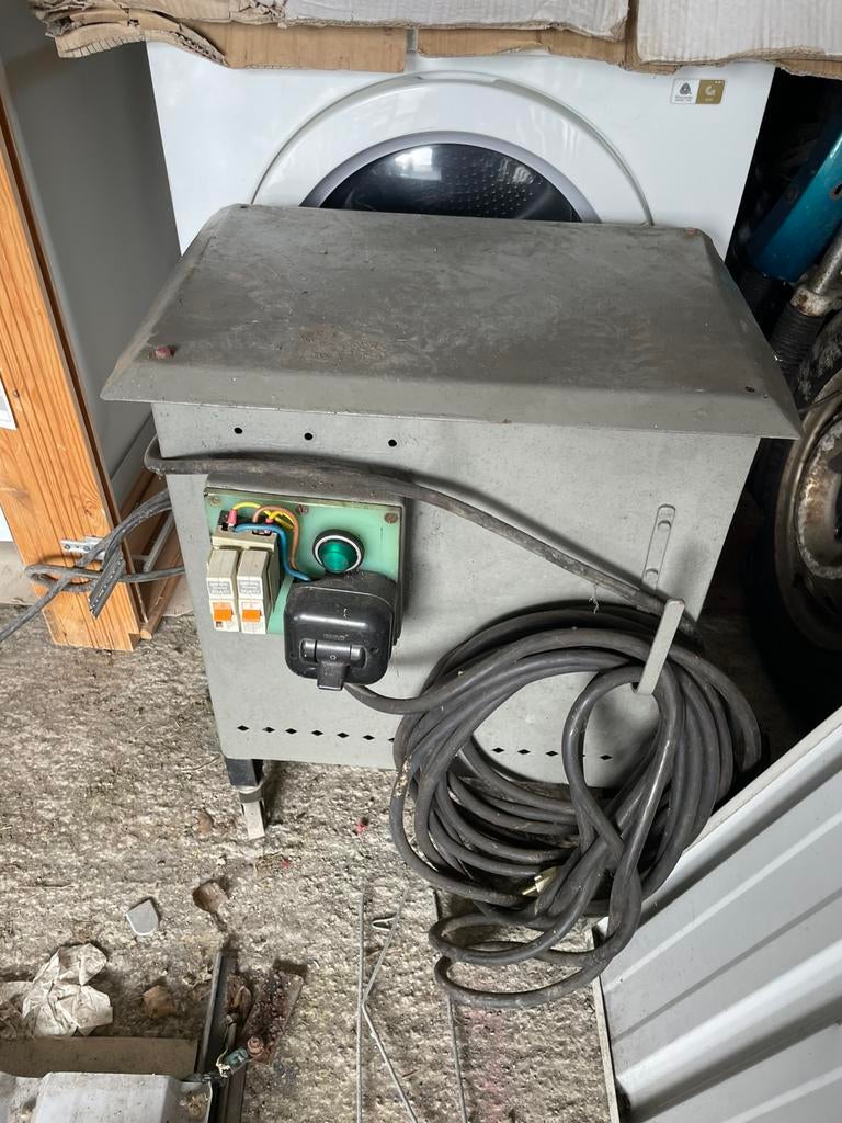 Poste à électrode, Enlèvement, Comme neuf