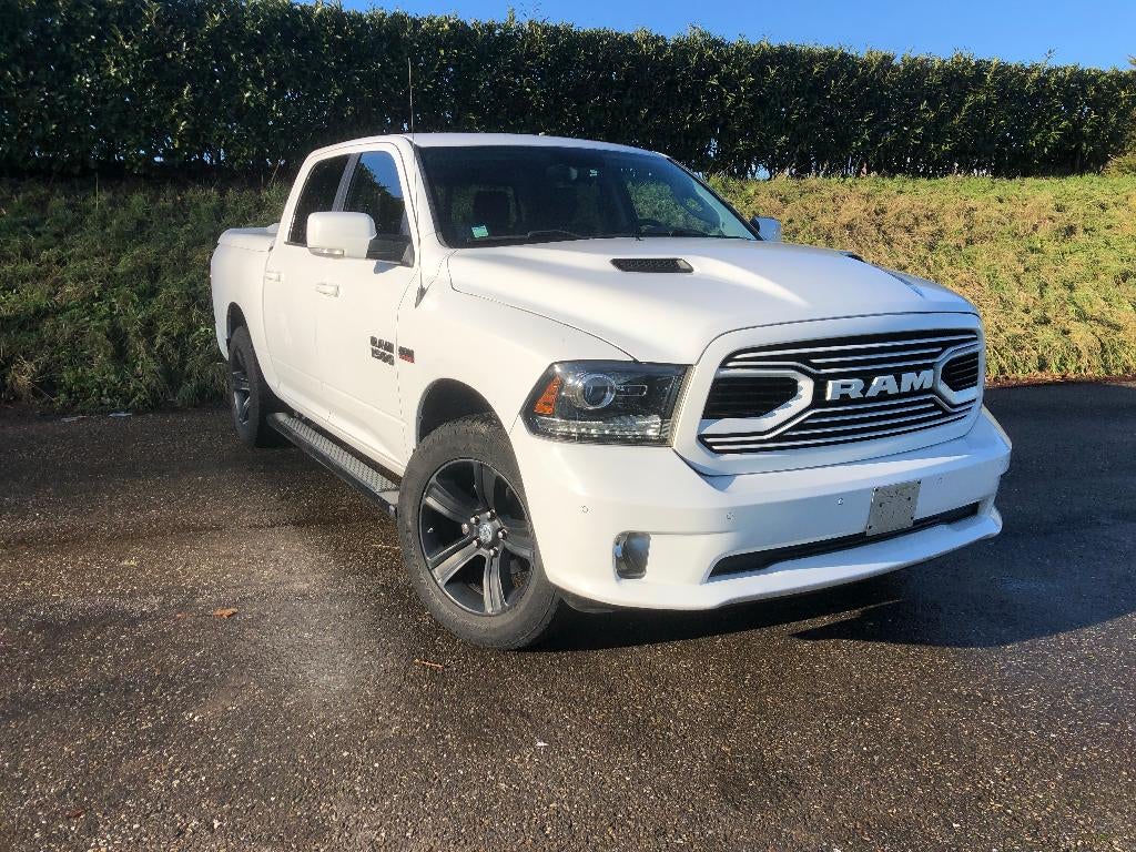 5.7 V8 Hemi Sport / LPG / Geen BTW, Auto's, Automaat, 4 deurs, 295 kW, Parkeersensor