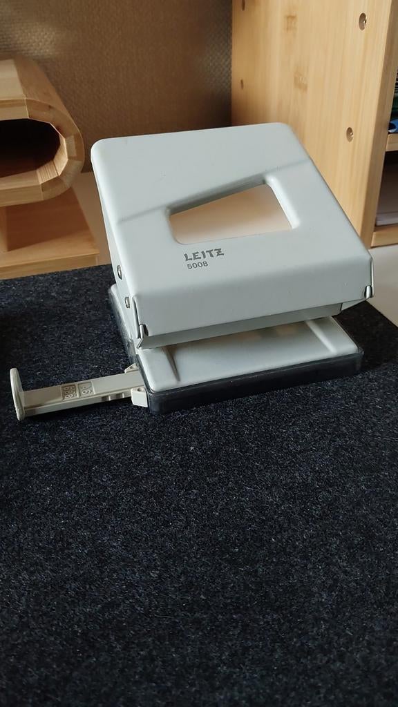 Perforatrice de marque Leitz, Enlèvement ou Envoi, Comme neuf