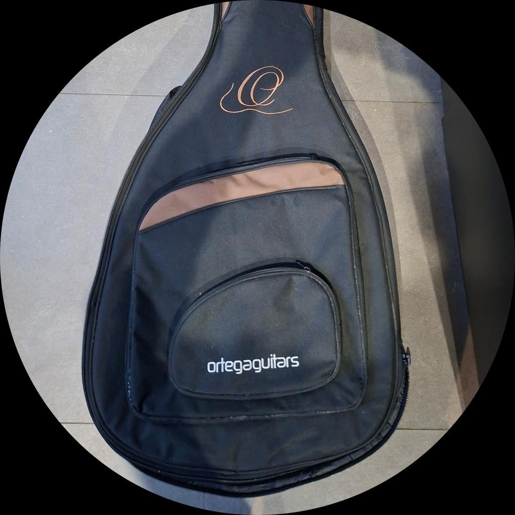 Ortega 44nb voor classical guitars, Muziek en Instrumenten, Behuizingen en Koffers, Ophalen of Verzenden