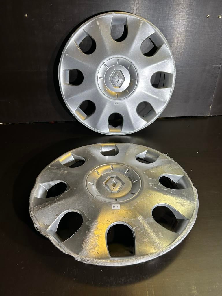 2 enjoliveurs Renault clio kangoo Mégane 15", Autos : Divers, Enjoliveurs, Enlèvement ou Envoi, Utilisé