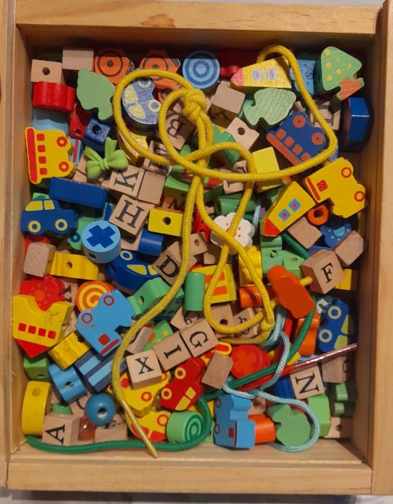 Houten parels, Kinderen en Baby's, Speelgoed | Houten speelgoed, Ophalen of Verzenden, Zo goed als nieuw