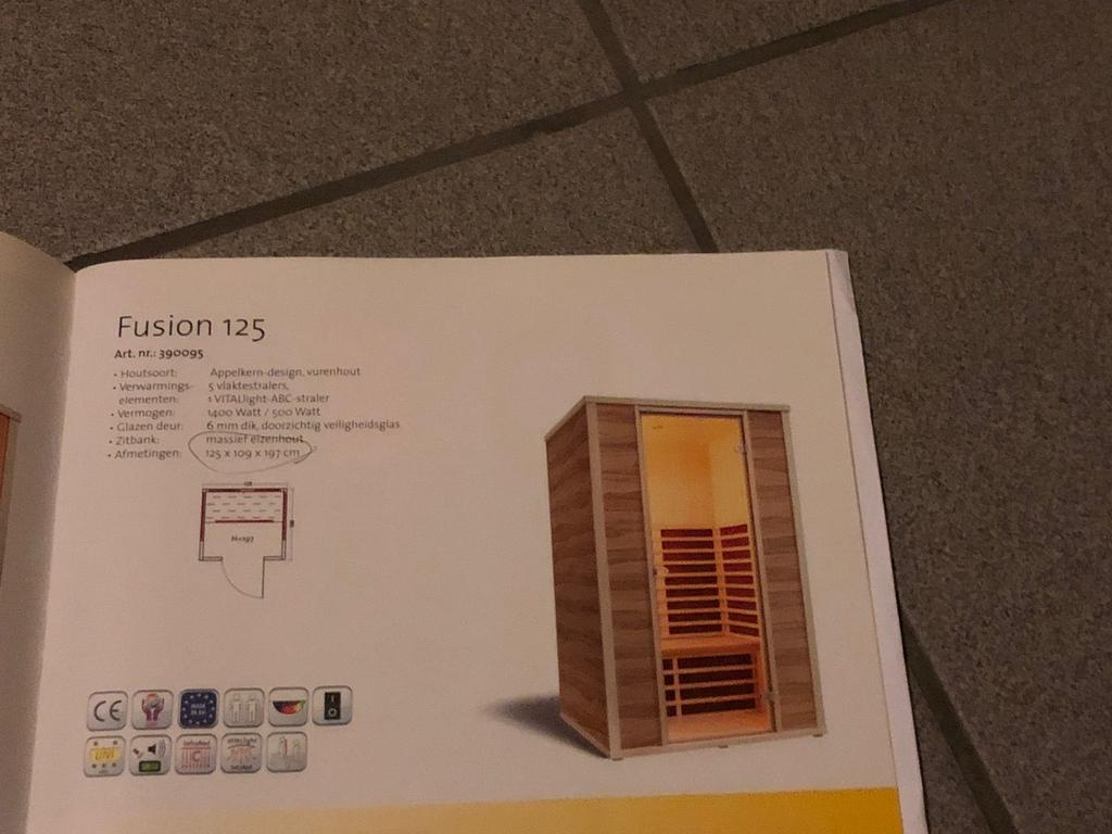 Infrarood cabine fusion 125, Sport en Fitness, Sauna, Ophalen, Zo goed als nieuw, Infrarood, Complete sauna
