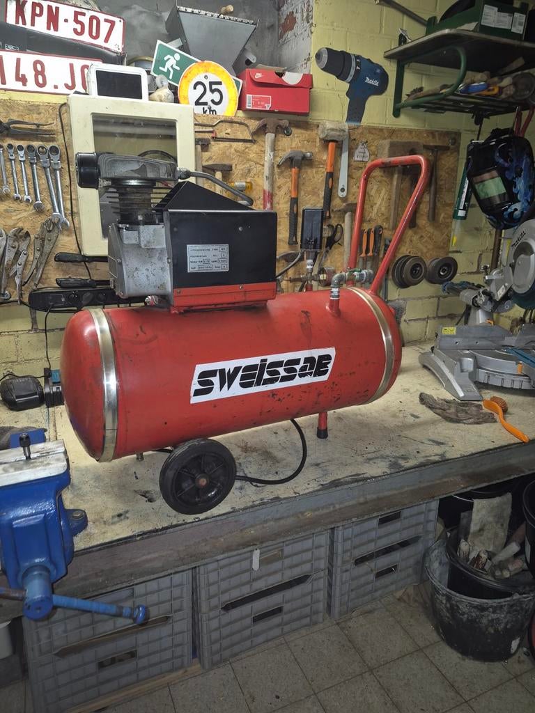 Compresseur Sweissab, Bricolage & Construction, Compresseurs, Enlèvement ou Envoi