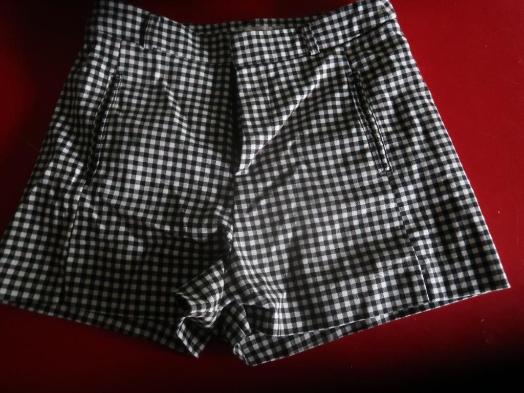 korte broek dames maat 36 ruitjes, Kort, Ophalen of Verzenden, Zo goed als nieuw, Maat 36 (S)