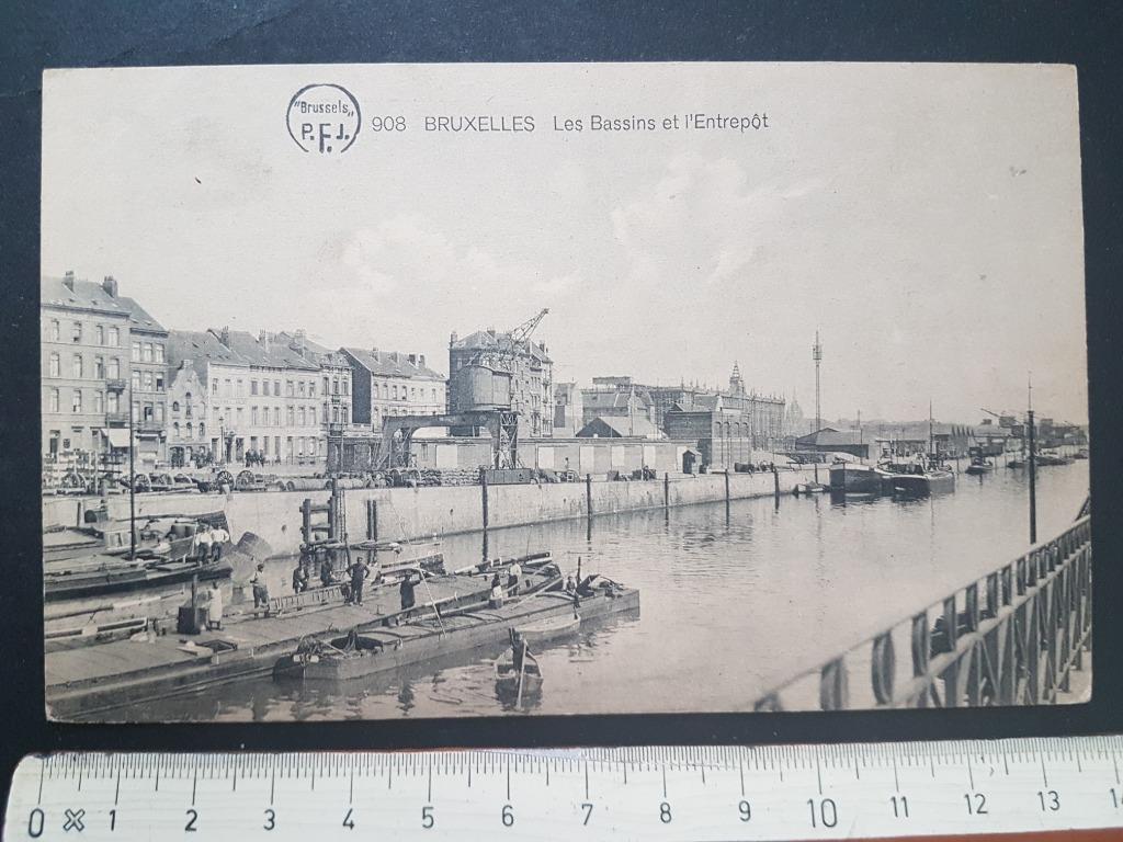 Carte postale Bruxelles Bruxelles Les Bassins et L'Entrepôt, Enlèvement ou Envoi, Avant 1920, Non affranchie, Bruxelles (Capitale)