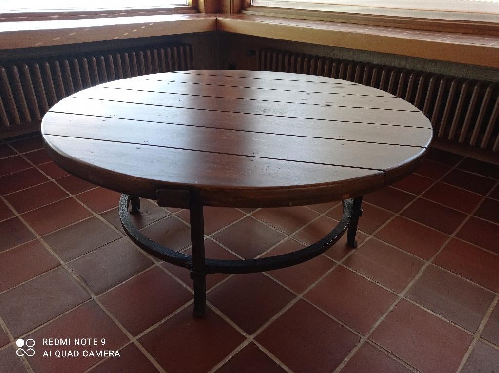 ronde eiken unieke salontafel, Ophalen