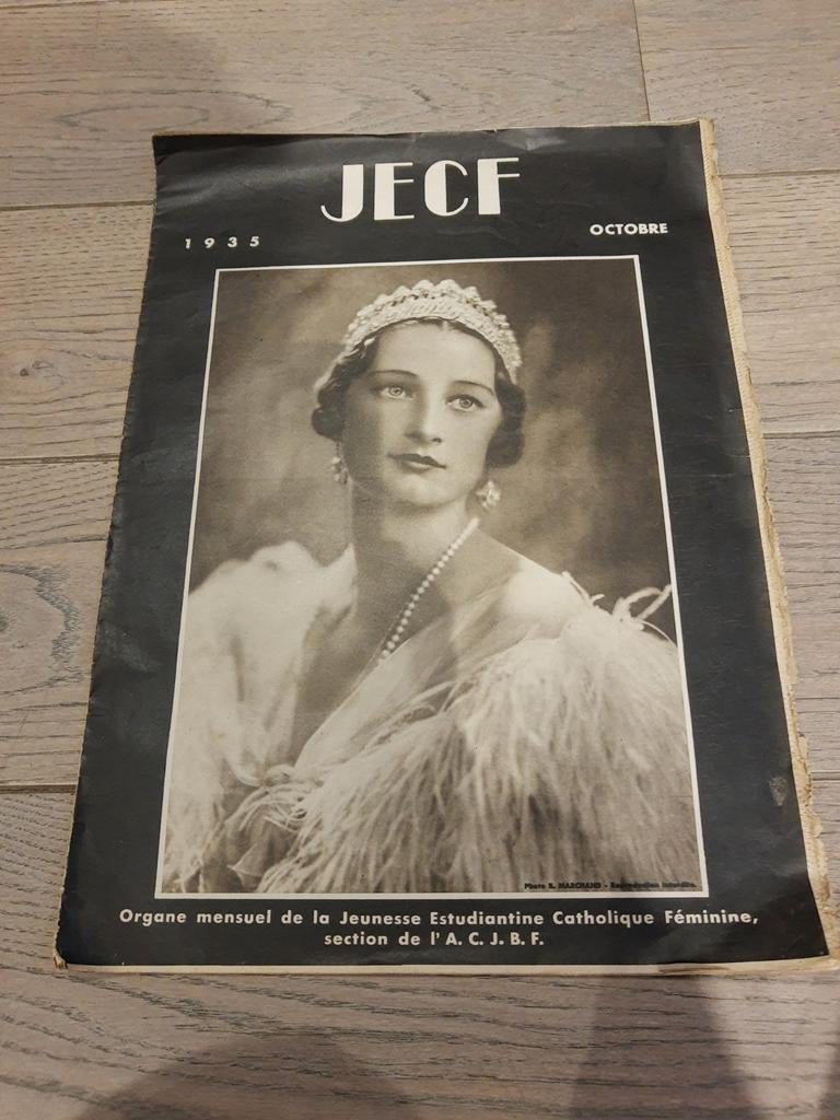 JECF van koningin Astrid - 1935 - Franstalig, Ophalen of Verzenden, Zo goed als nieuw