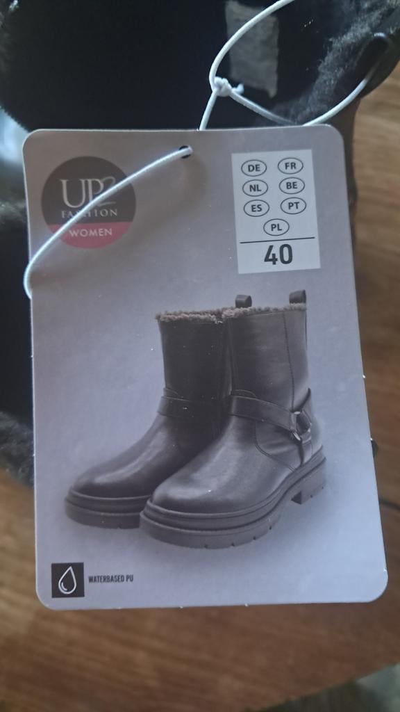 Paire de bottes noires, mesure 40. Jamais porté., Enlèvement ou Envoi