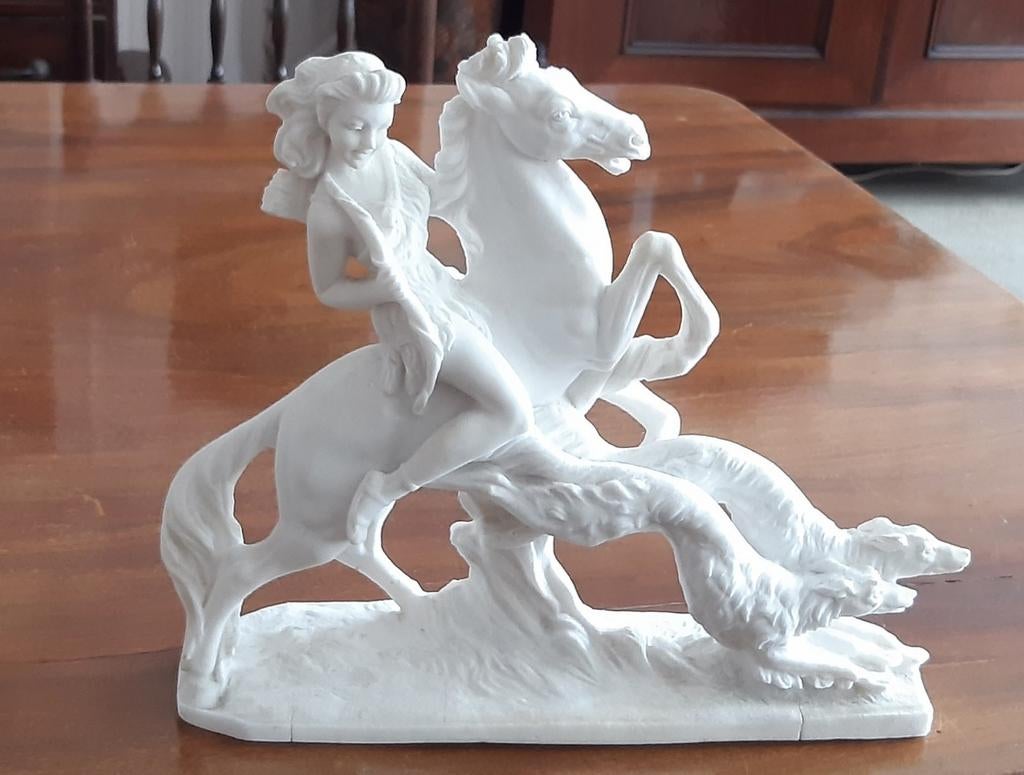 Statue  porcelaine sans glaçage : biscuit, Enlèvement ou Envoi