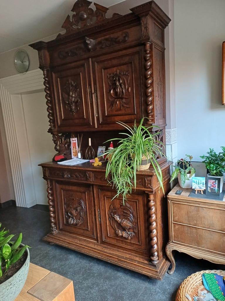 Antieke eetkamer, Ophalen