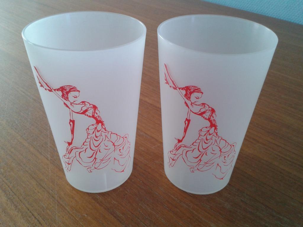 Plastic drinkbekers Kaat Tilley, Enlèvement ou Envoi, Comme neuf