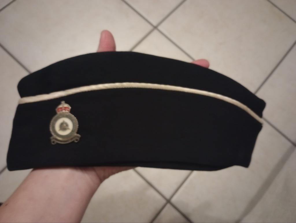 Calot belge école des cadets, Envoi