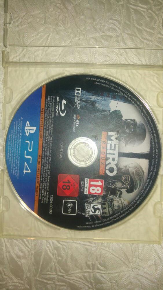 Jeu PS4 playstation Metro redux 2033 et last light original, Consoles de jeu & Jeux vidéo, Jeux | Sony PlayStation 4, Enlèvement ou Envoi