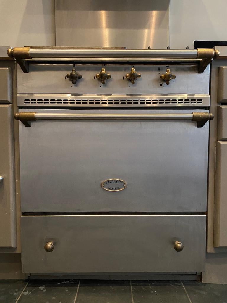 Belle cuisinière Lacanche au gaz, Electroménager, Gaz, 4 zones de cuisson, Enlèvement, Utilisé