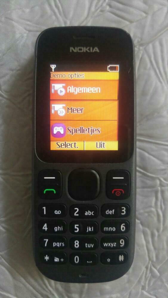 Gsm nokia 100 Model RH-130 India, Ophalen of Verzenden, Zo goed als nieuw