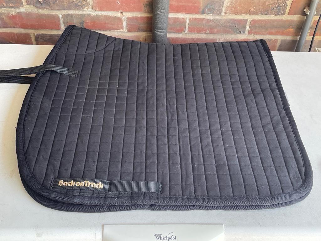 Plusieurs Tapis de selle/amortisseurs ⚠️ voir photos, Dieren en Toebehoren, Ophalen of Verzenden, Dressuur