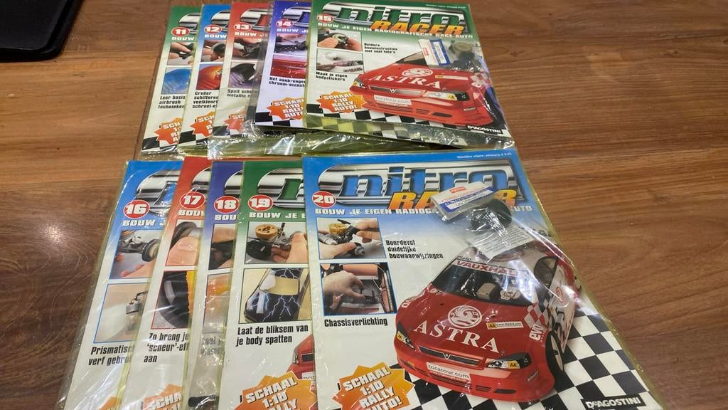 Nitro racer van deagostini maandelijkse boekjes. Nr 11 tot20, Hobby en Vrije tijd, Ophalen, Nieuw