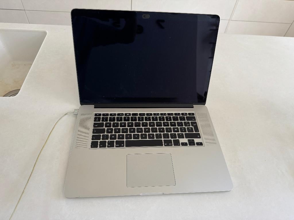 MacBook Pro 15 inch retina (nieuwe batterij), Computers en Software, 2 tot 3 Ghz, 15 inch, 512 GB, Refurbished