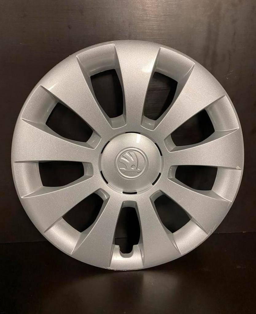 1 enjoliveur Skoda Fabia octavia roomster scala 15", Autos : Divers, Enjoliveurs, Comme neuf, Enlèvement ou Envoi