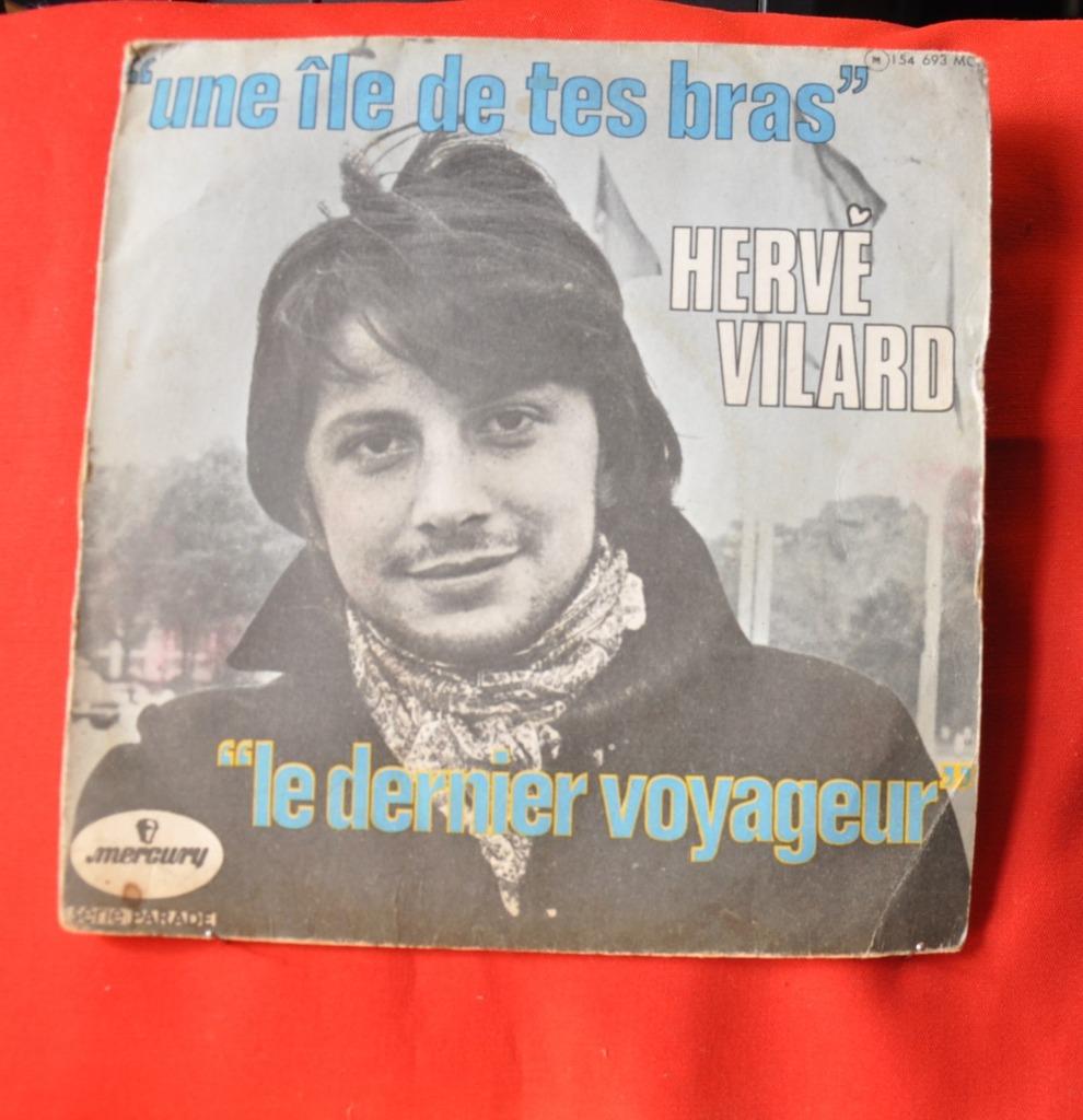disque vintage 45 tours  hervé villard (x20158), Ophalen of Verzenden, Gebruikt