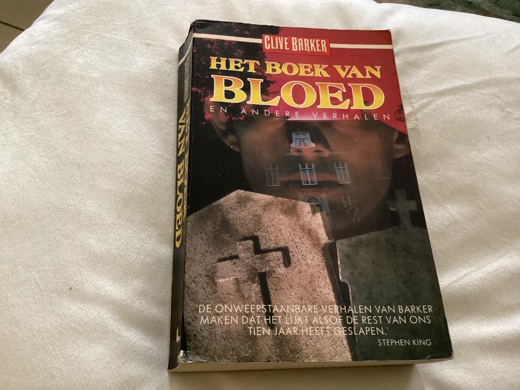 Het Boek Van Bloed - Clive Barker, Boeken, Ophalen of Verzenden