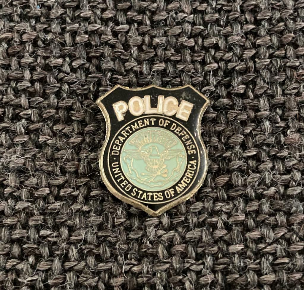 PIN - POLICE - UNITED STATES OF AMERICA - POLITIE, Verzenden, Gebruikt, Overige onderwerpen, Speldje of Pin