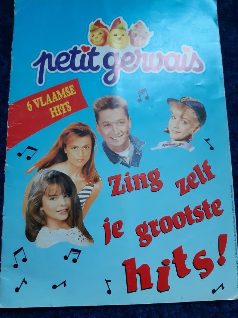 Boekje 6 Vlaamse en 6 Franse Hits.(liedjes teksten), Boeken, Ophalen of Verzenden, Gelezen