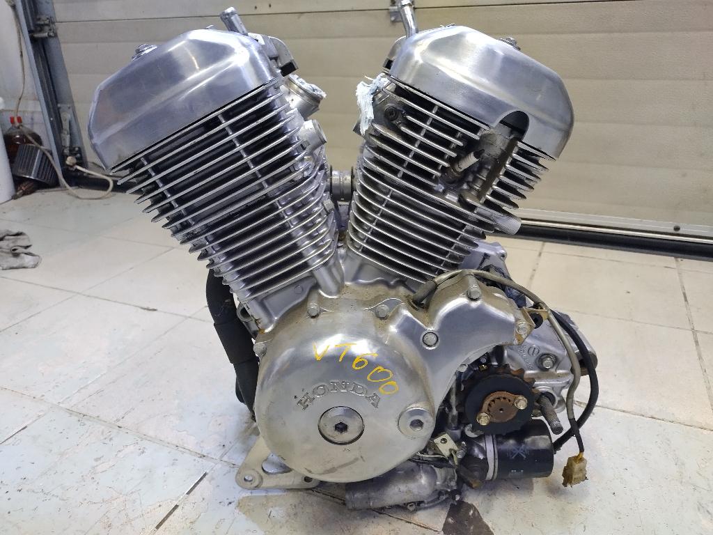 honda shadow 600 van '88-'98 motorblok, Enlèvement ou Envoi, Utilisé