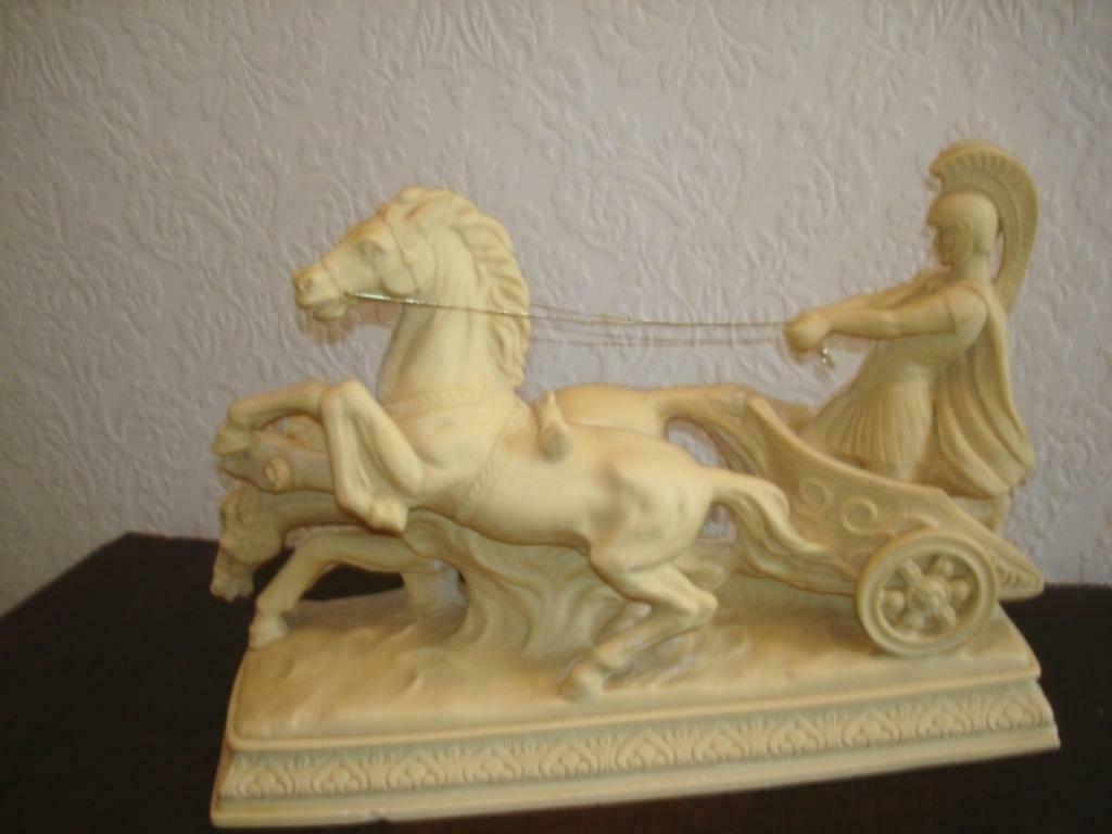 Groot oud stenen paard en koets L 38cm H 26cm D 14cm, Ophalen