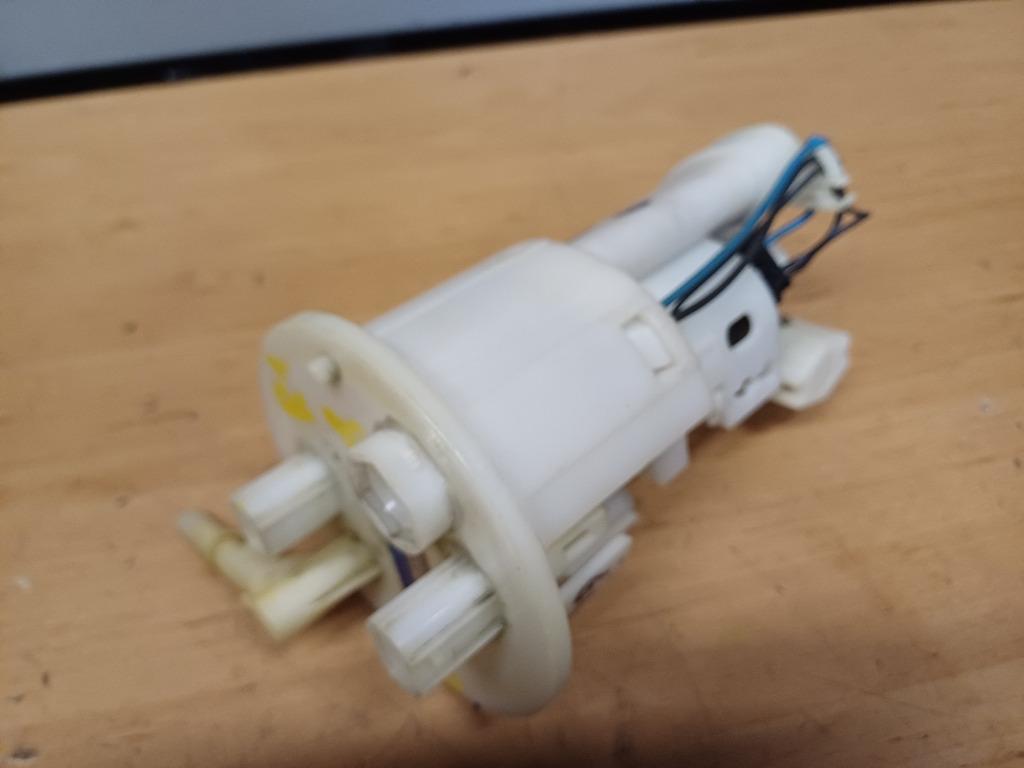 yamaha r1 model '07-'08 benzinepomp, Motoren, Ophalen of Verzenden, Gebruikt