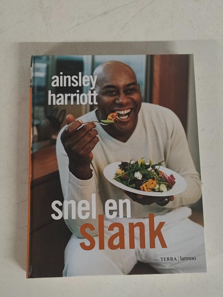 Kookboek Snel en slank - Ainsley Harriott, Ophalen of Verzenden, Zo goed als nieuw