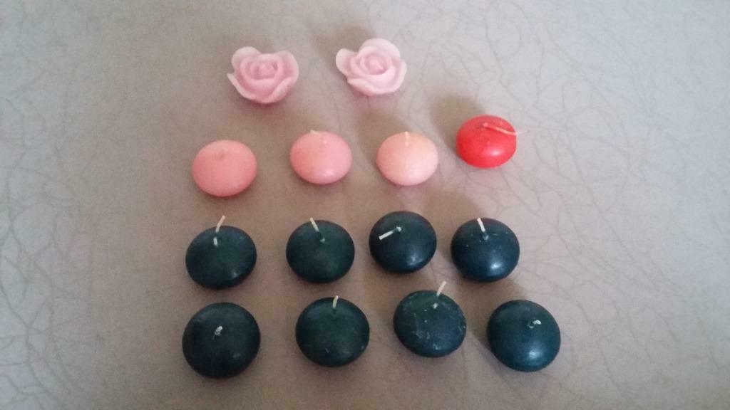 Drijfkaarsen (14 stuks): 8 donkergroene, 3 roze, 2 roze bloe, Huis en Inrichting, Ophalen, 25 tot 50 cm, Nieuw, Kaars