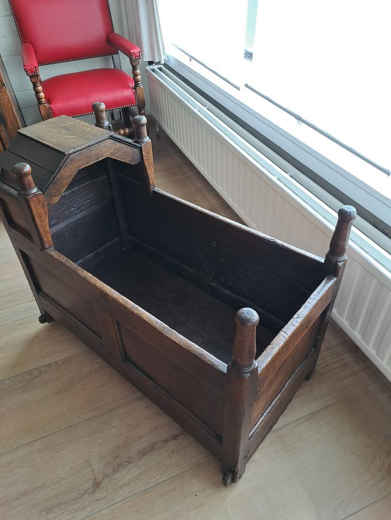Wieg TudorAntiek 18 de eeuw - Prima staat, Antiek en Kunst, Ophalen