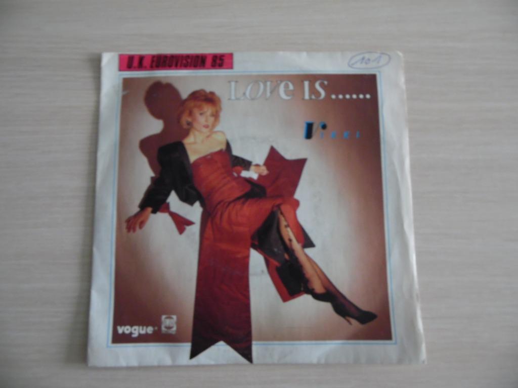 LOVE  IS       VIKKI      EUROVISION   1985, Enlèvement ou Envoi, Comme neuf, Autres formats