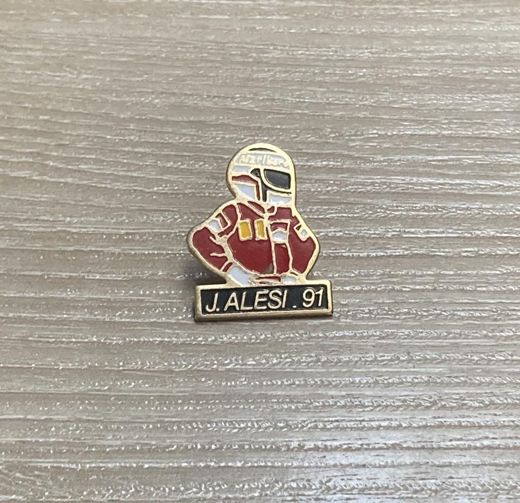 PIN - JEAN ALESI - FORMULE 1 - F1 - MARLBORO, Envoi, Utilisé, Sport, Insigne ou Pin's