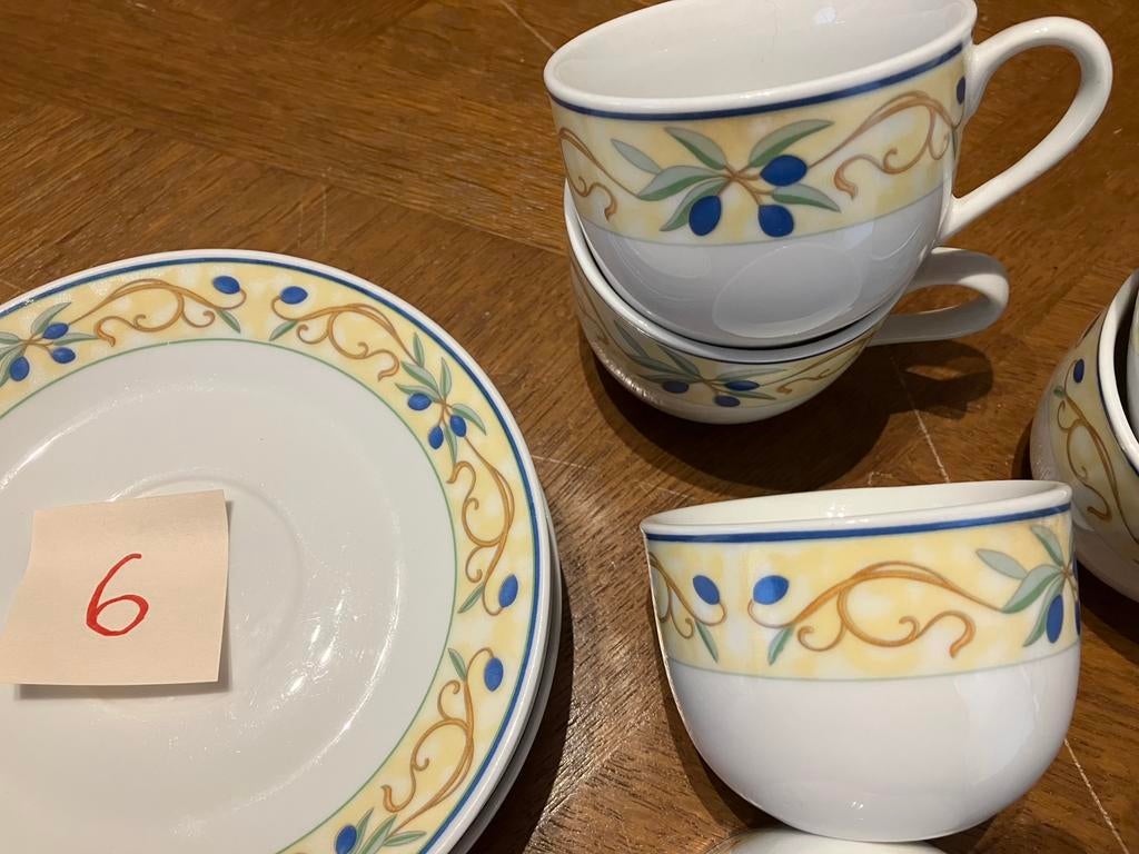 Koffiekop + bordje, Enlèvement