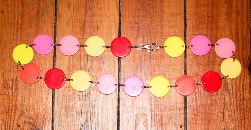 Belt_13_vintage hippie in plastic korrels – of bakeli, Sans marque, Heupriem, Ophalen of Verzenden, Zo goed als nieuw