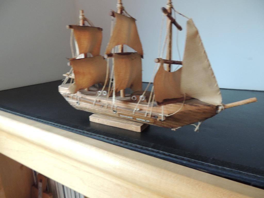 Vintage Decoratie houten zeilbootje ex Joegoslavië, Ophalen, Gebruikt, Zeilboot, Schaalmodel