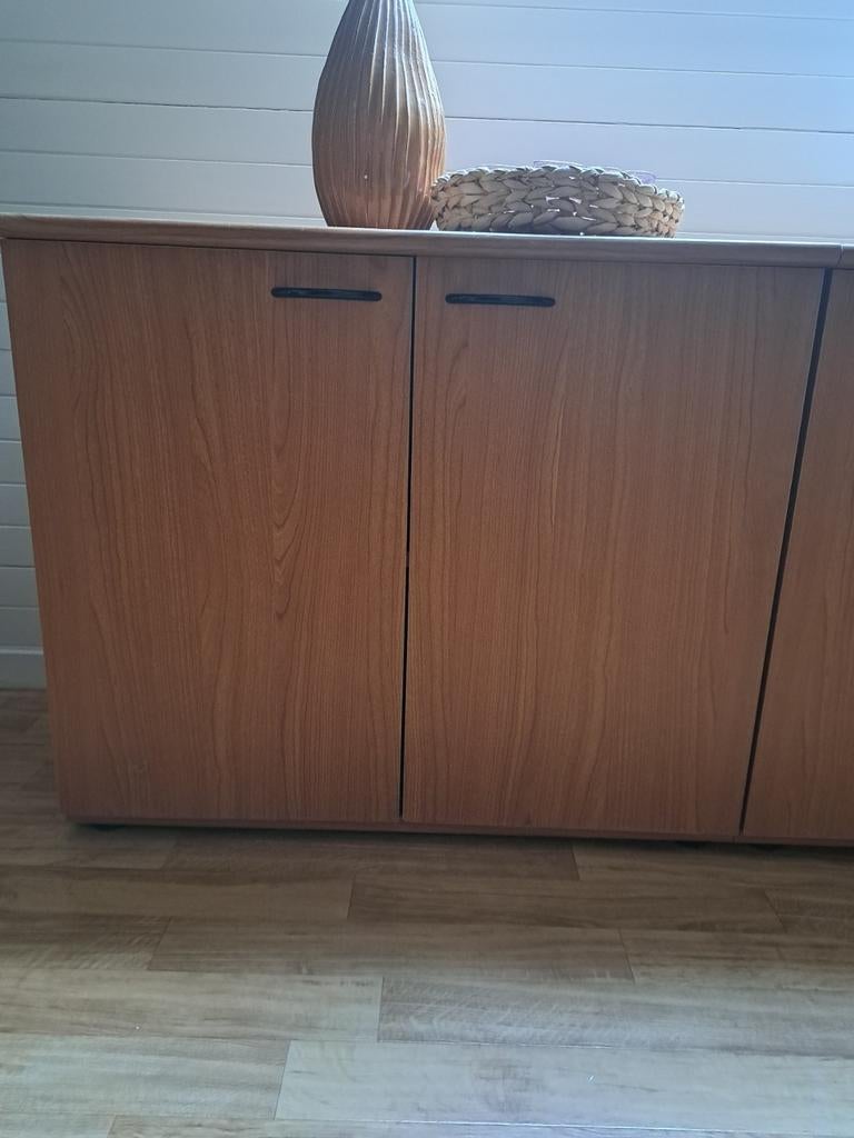 Kastje, Huis en Inrichting, Kasten | Roldeurkasten en Archiefkasten, Ophalen, Zo goed als nieuw