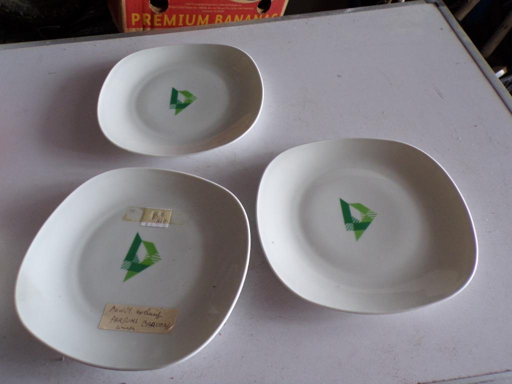 ASSIETTE DE LIMOGES PARFUM CARVEN, Enlèvement