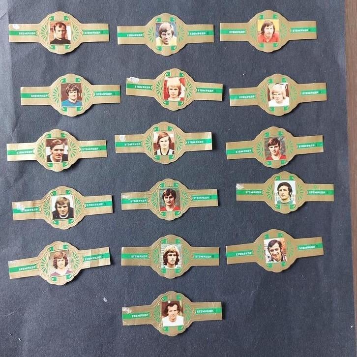 16 sigarenbandjes Stompkop: voetballers, Ophalen of Verzenden, Zo goed als nieuw