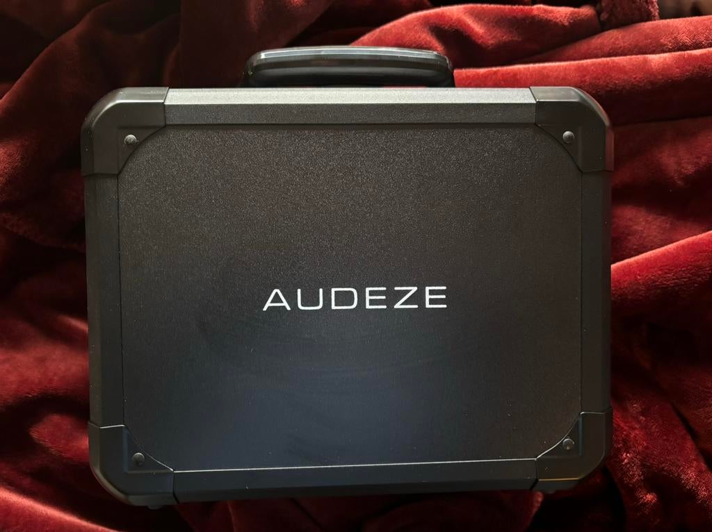 Travel case Audeze NEW, Ophalen of Verzenden, Nieuw