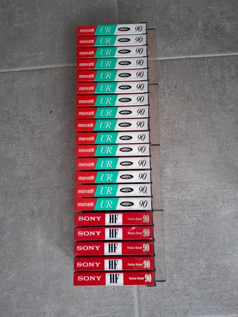 C 90 HF Audio Cassette en Maxell UR 90 cassettes NIEUW 20st, Enlèvement, Sony