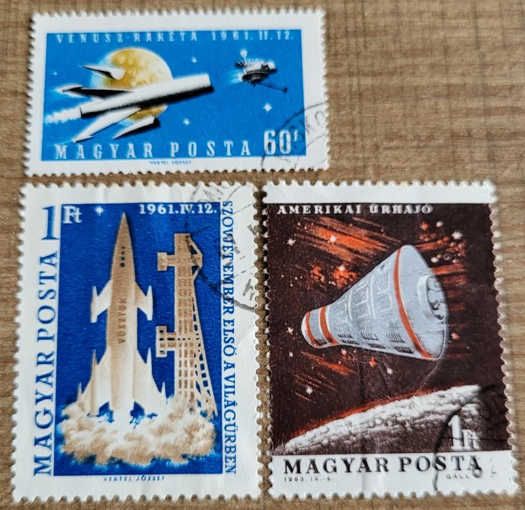 3 oude postzegels: Hongarije - thema ruimtevaart, Timbres & Monnaies, Timbres | Europe | Hongrie, Enlèvement ou Envoi, Affranchi