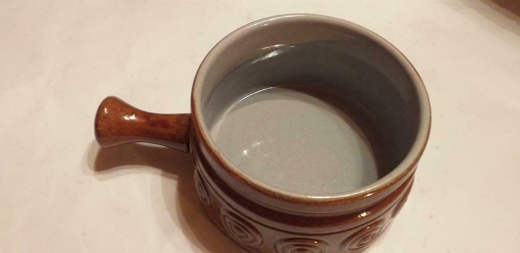 Bruine keramische fonduepan en spiralen, Ophalen of Verzenden