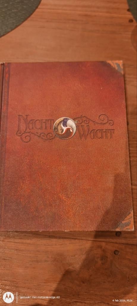 Nachtwacht Encyclopedie, Boeken, Ophalen
