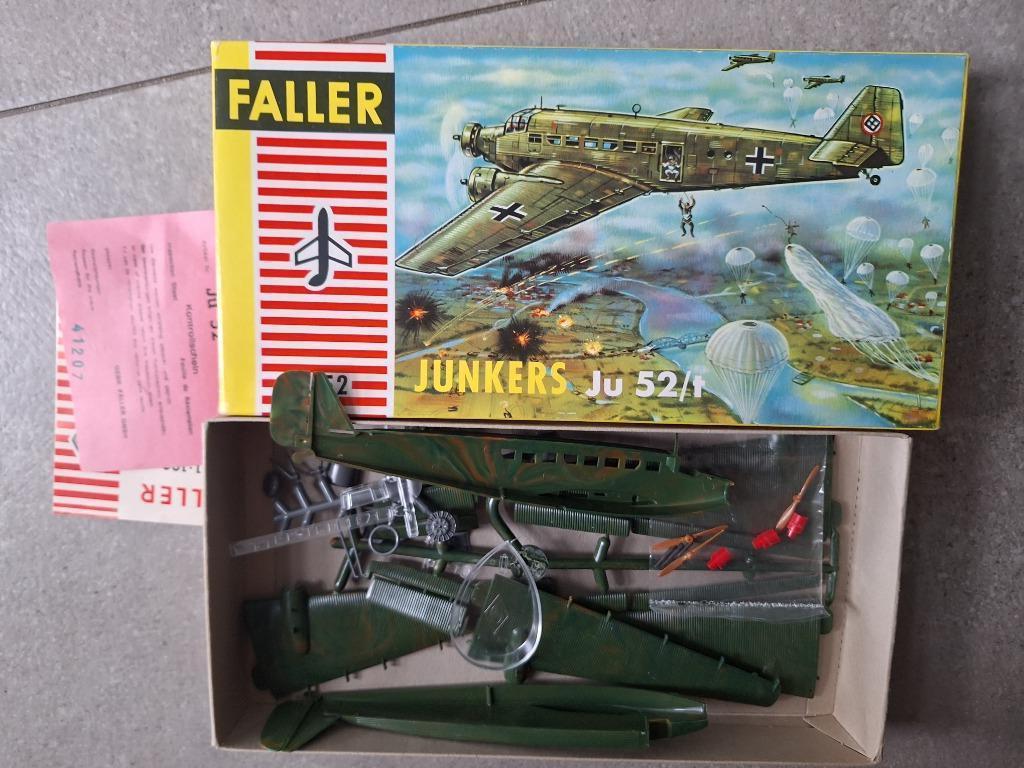 Faller Junkers Ju 52 Lufthansa, Ophalen
