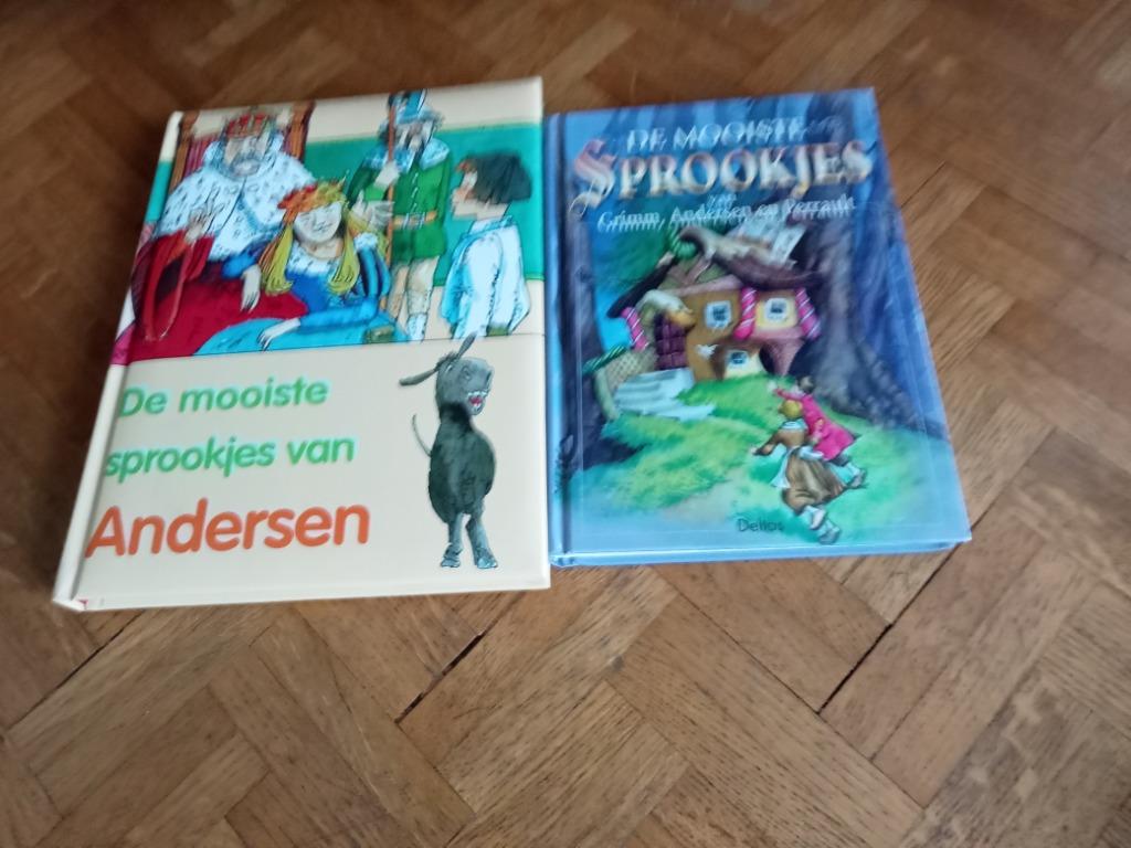 2 sprookjes boeken, Ophalen of Verzenden, Gelezen, Sprookjes